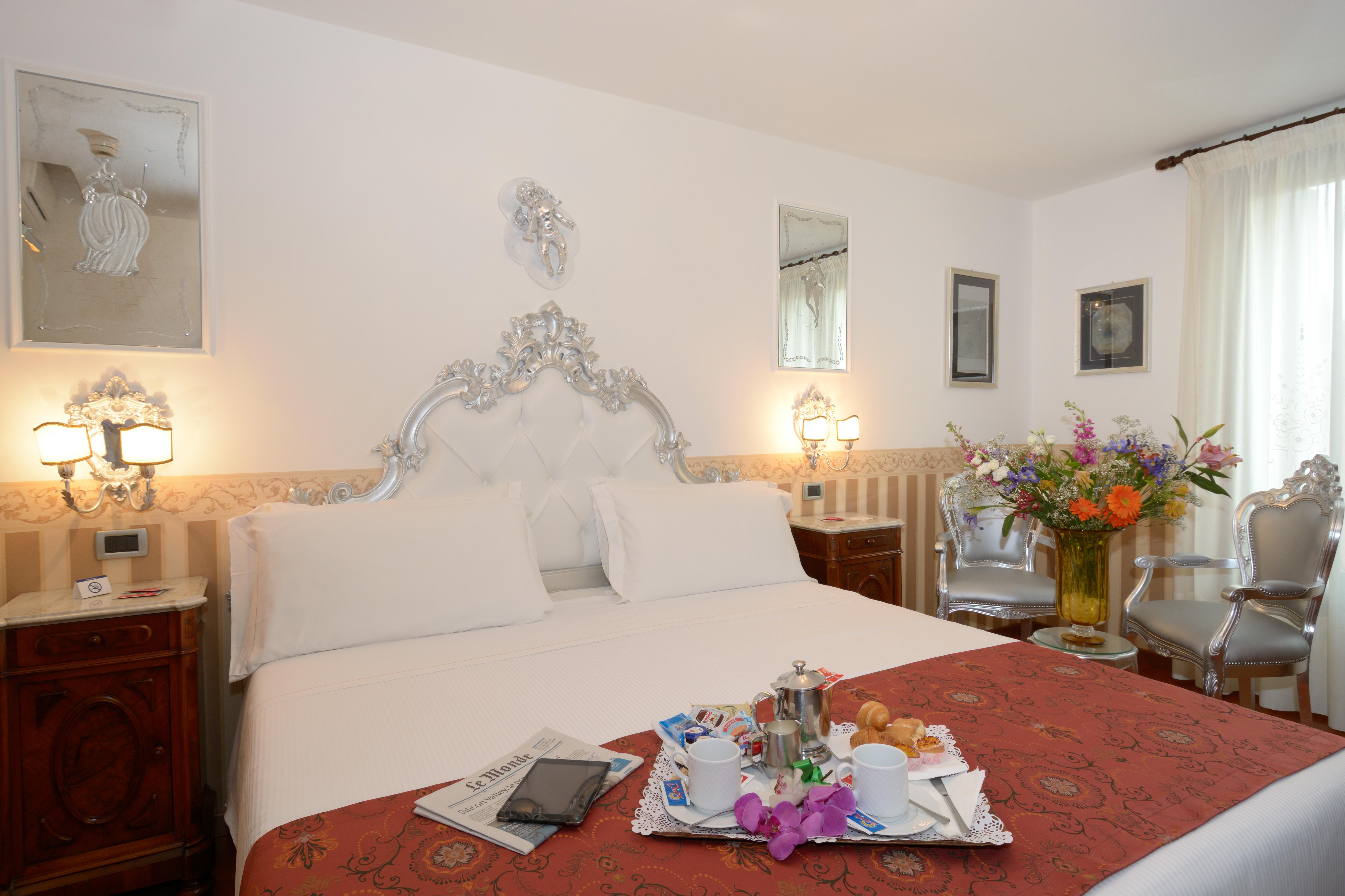 Unahotels Ala Venezia-Adults 16 Veneza Exterior foto