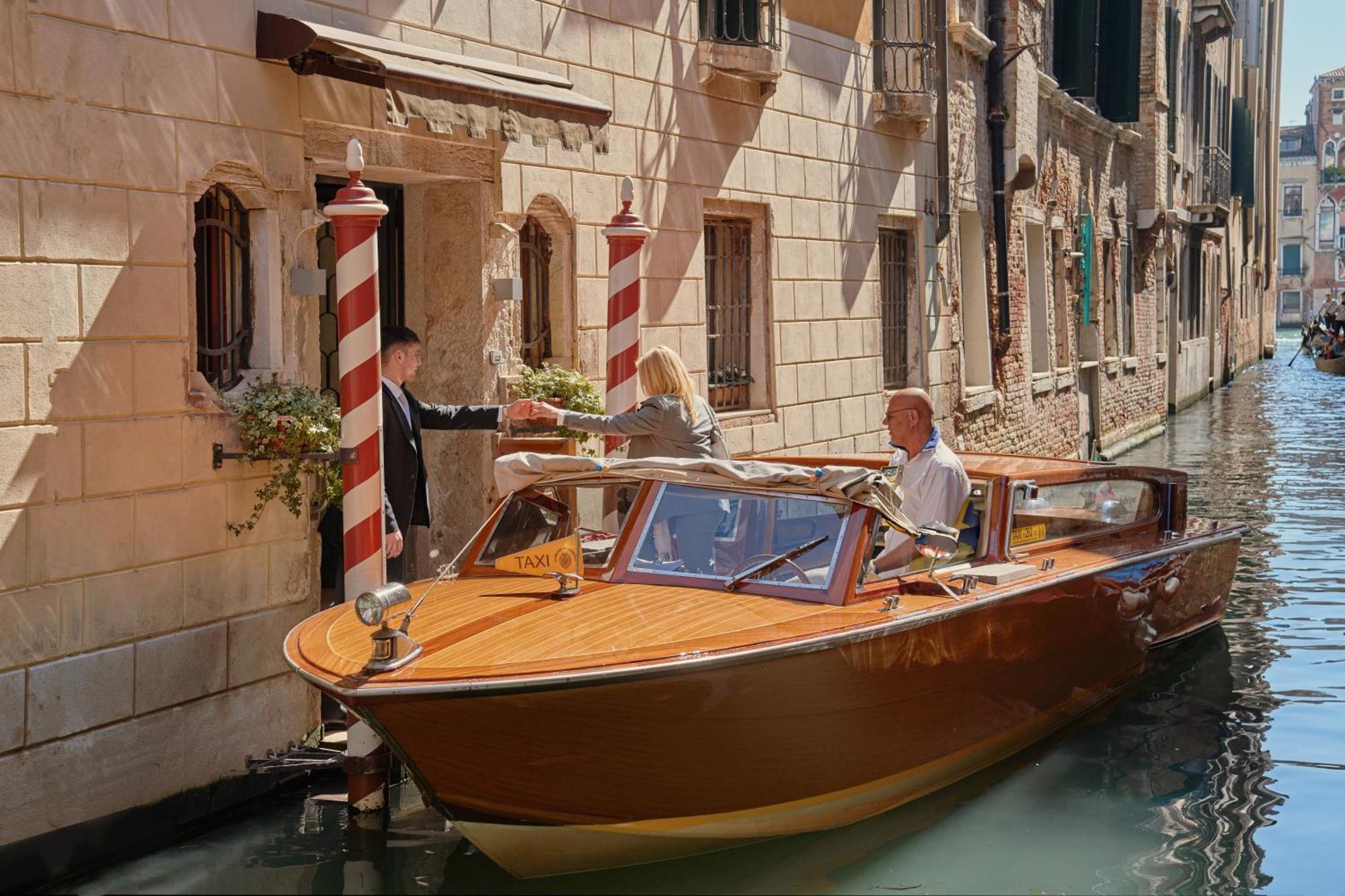 Unahotels Ala Venezia-Adults 16 Veneza Exterior foto